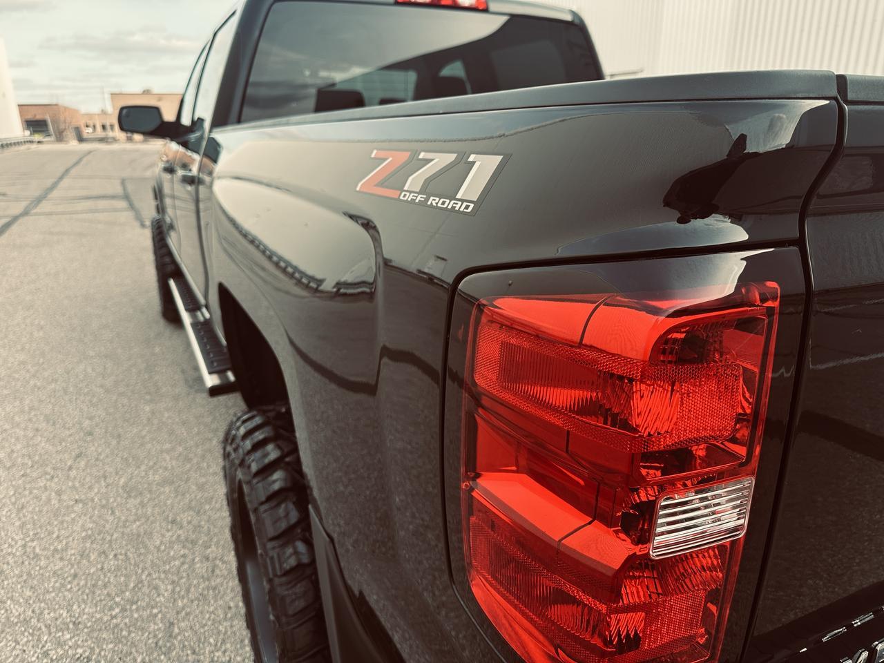 2018 Chevrolet Silverado 1500 4WD Crew Cab 2LT Z71 Lifted Custom Edition Photo