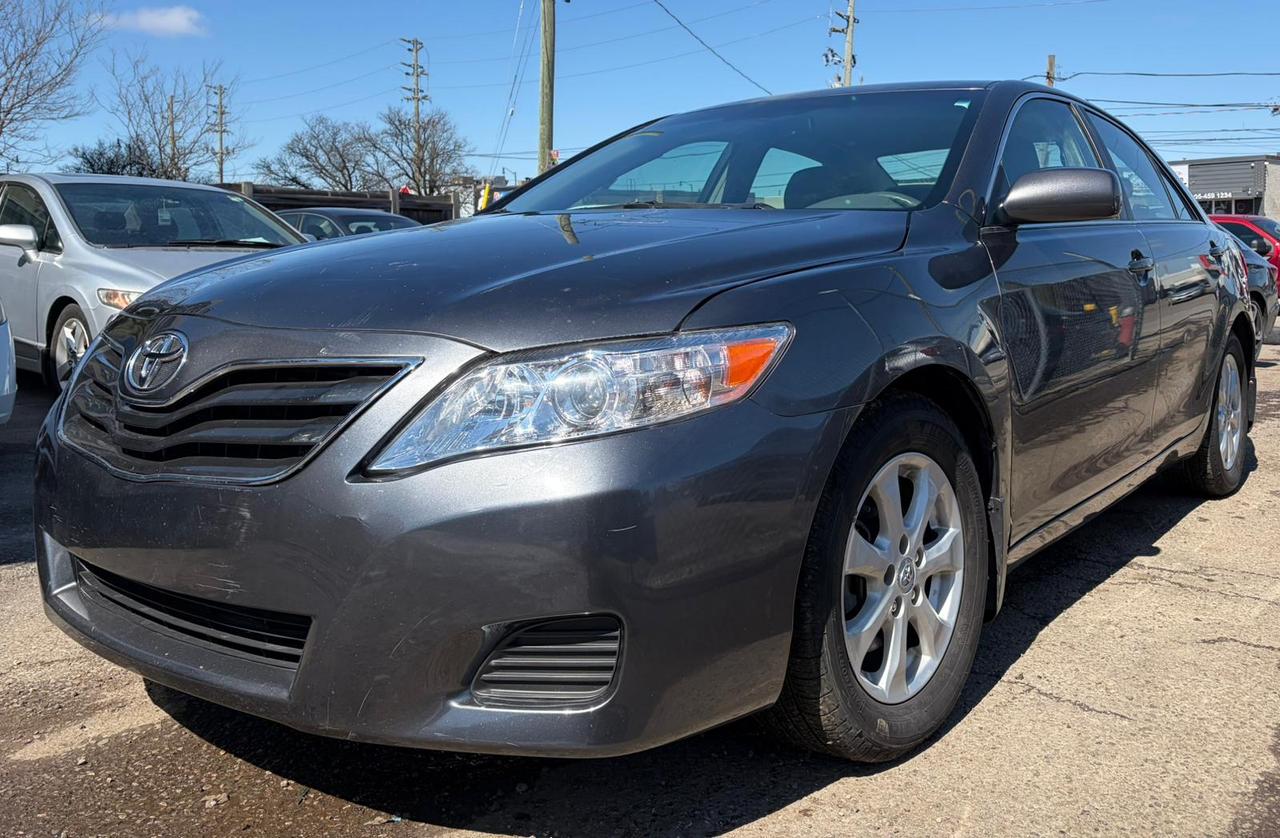 2010 Toyota Camry LE Photo