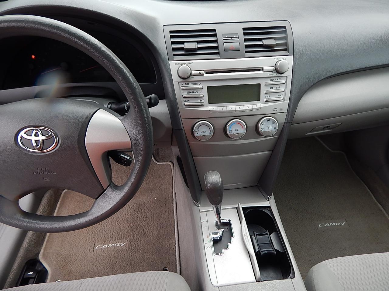 2010 Toyota Camry LE Photo