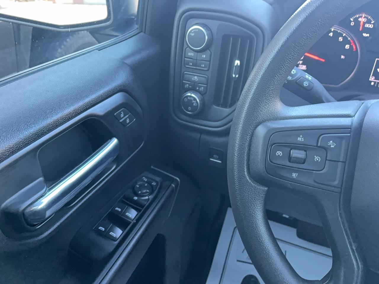 2024 Chevrolet Silverado 1500 CustomTrailBossZ71CrewCab4WD 5.3L8cylGas 5'10"Box Photo