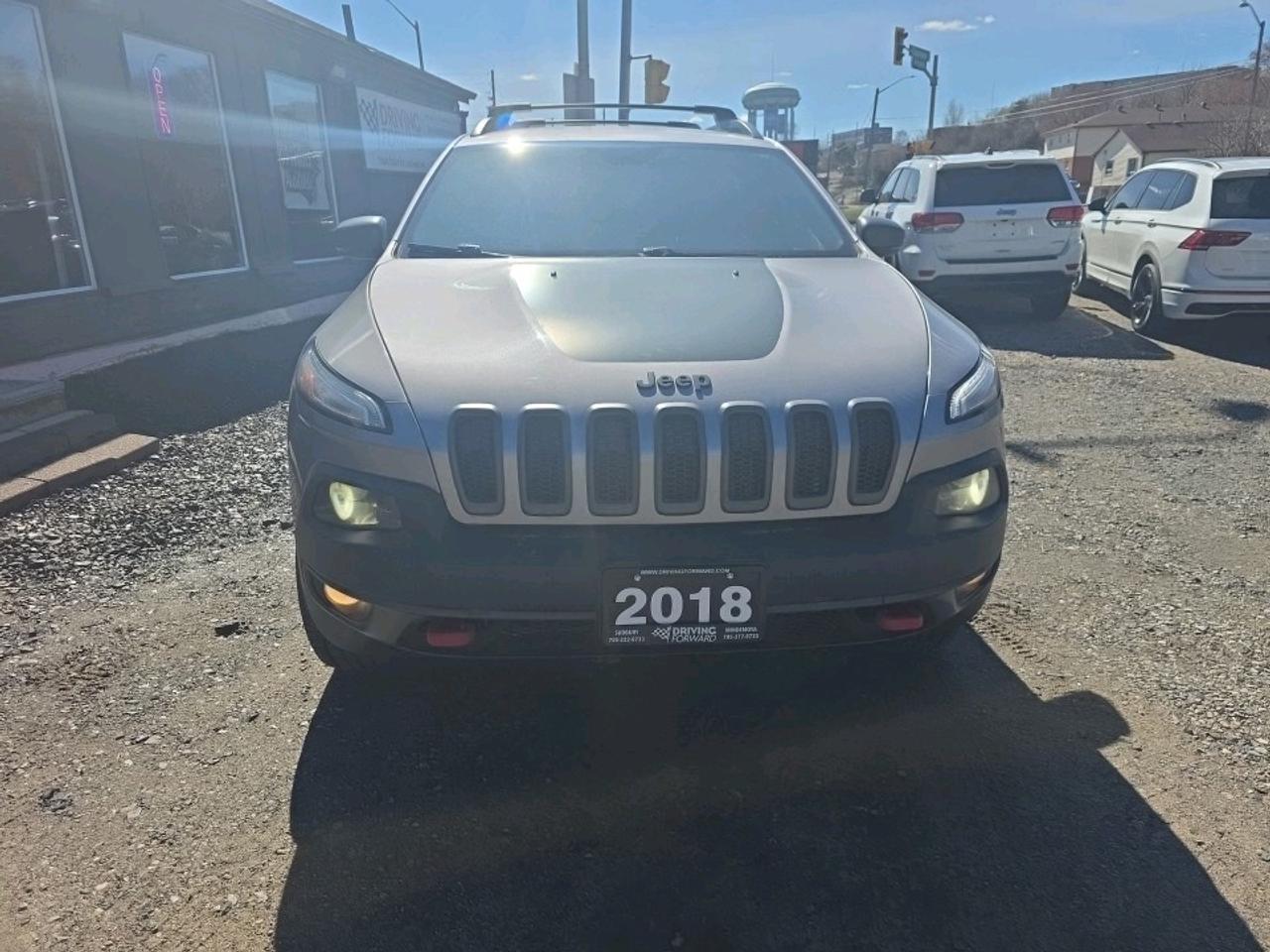 2018 Jeep Cherokee Trailhawk TRAILHAWK LEATHER PLUS Photo
