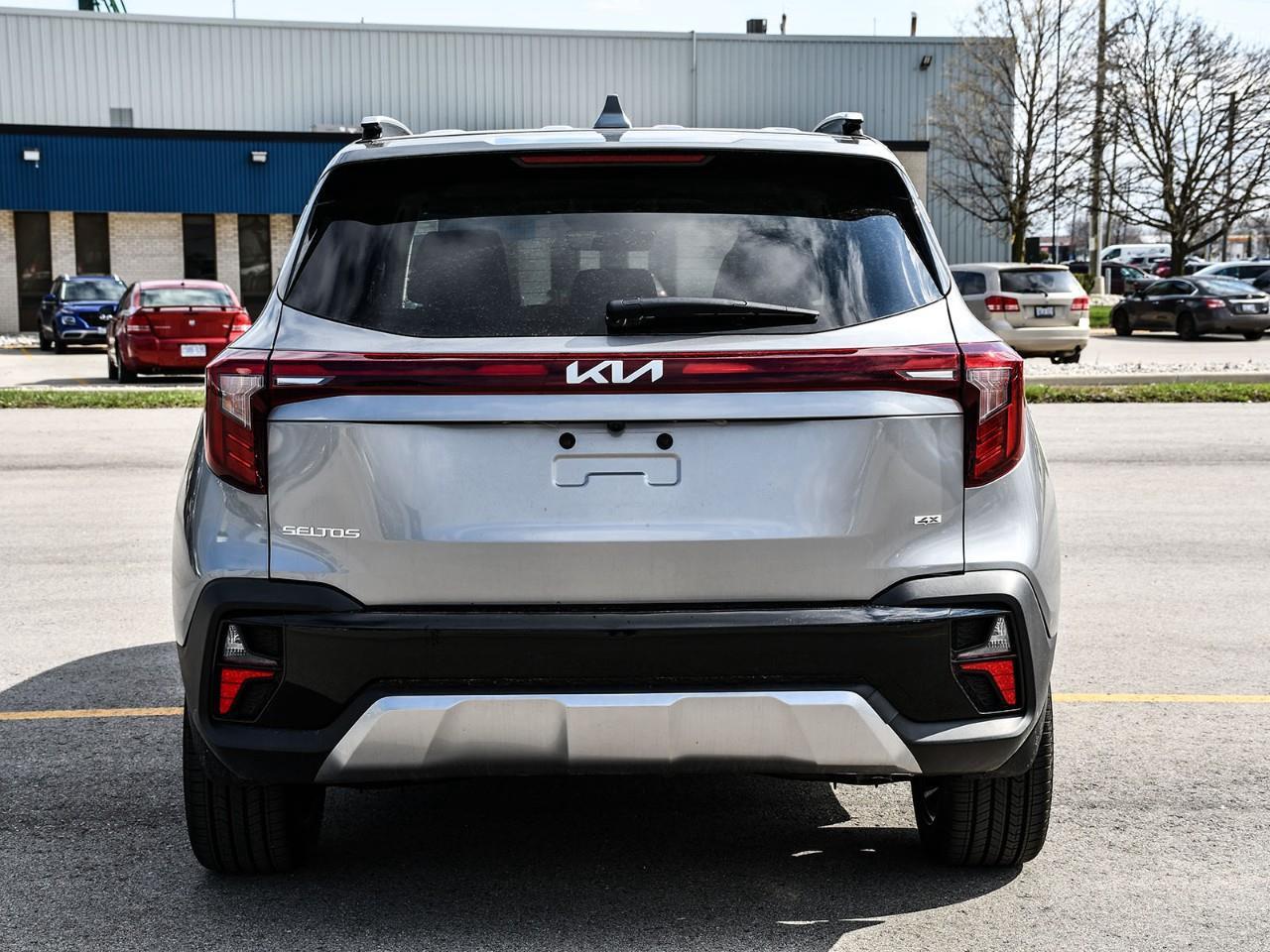 2026 Kia Seltos SX w/Black Interior 2026 Kia Sportage – SX Photo4