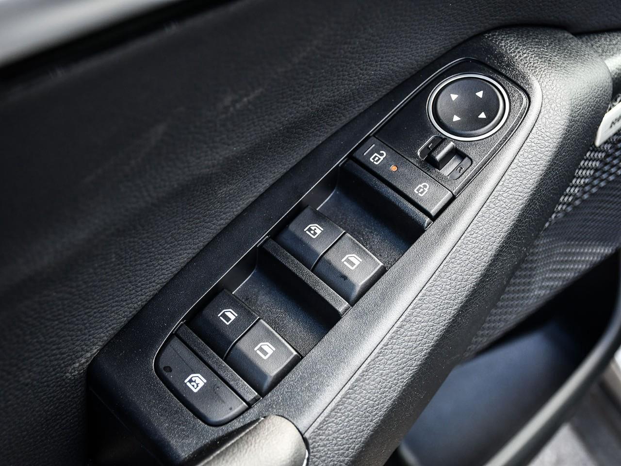 2026 Kia Seltos SX w/Black Interior 2026 Kia Sportage – SX Photo