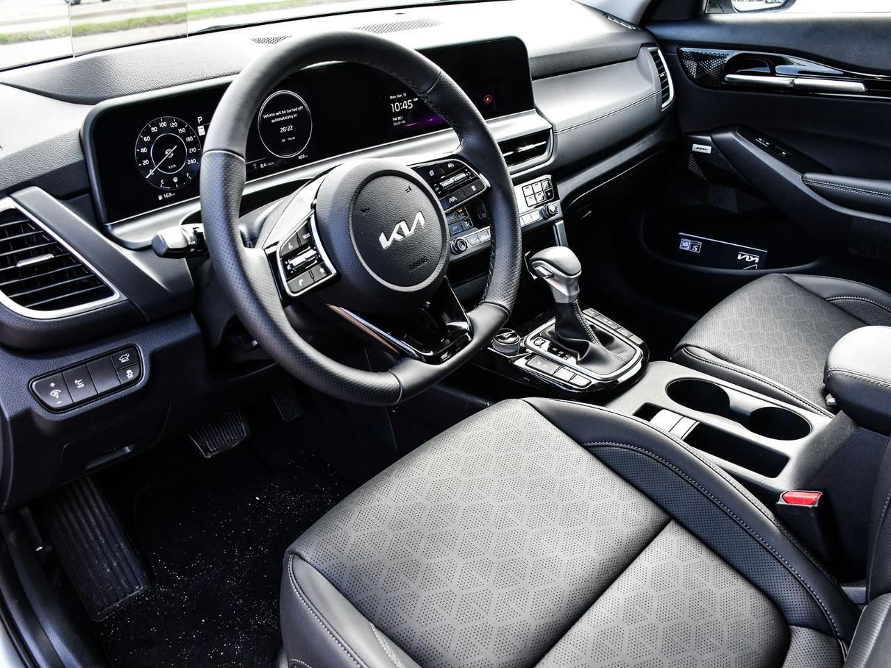 2026 Kia Seltos SX w/Black Interior 2026 Kia Sportage – SX Photo