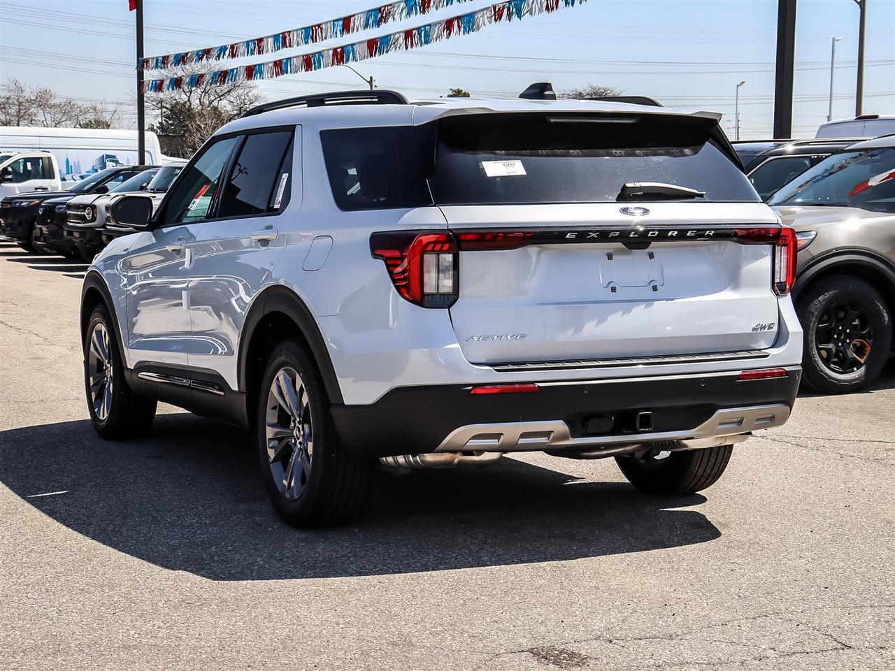 2026 Ford Explorer Active Photo