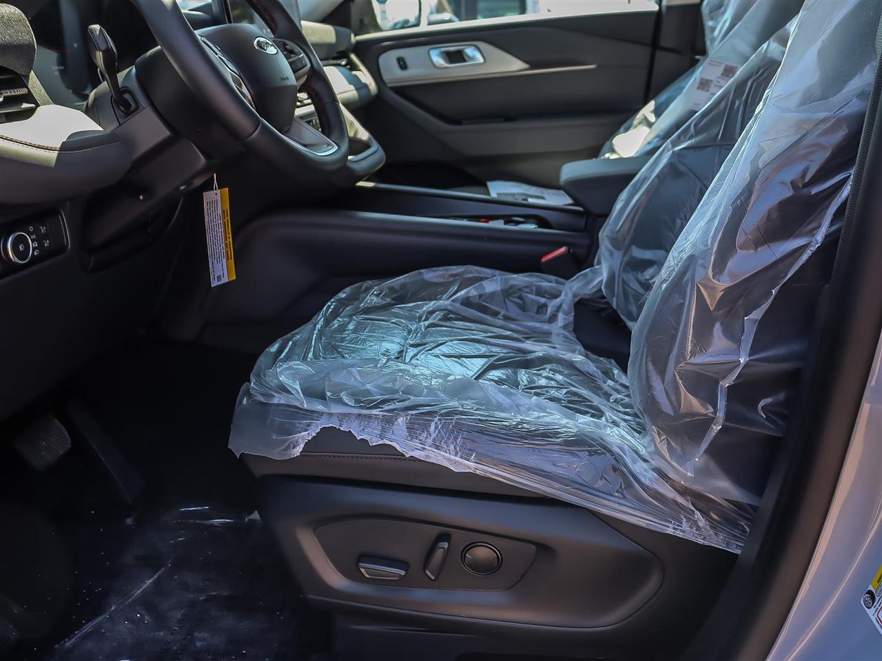 2026 Ford Explorer Active Photo