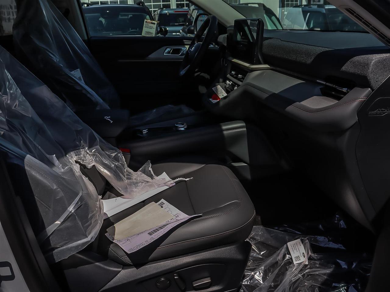 2026 Ford Explorer Active Photo