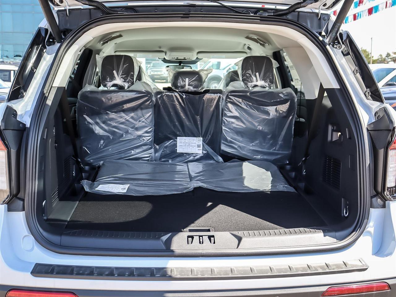 2026 Ford Explorer Active Photo