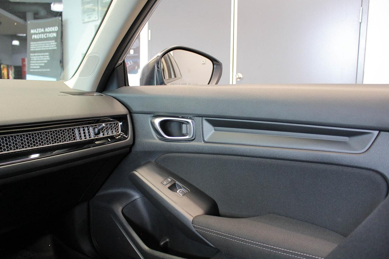 2023 Honda Civic LX HEATED FRONT SEATS - APPLE CARPLAY AND ANDROID AUTO - CLEAN CARFAX Photo