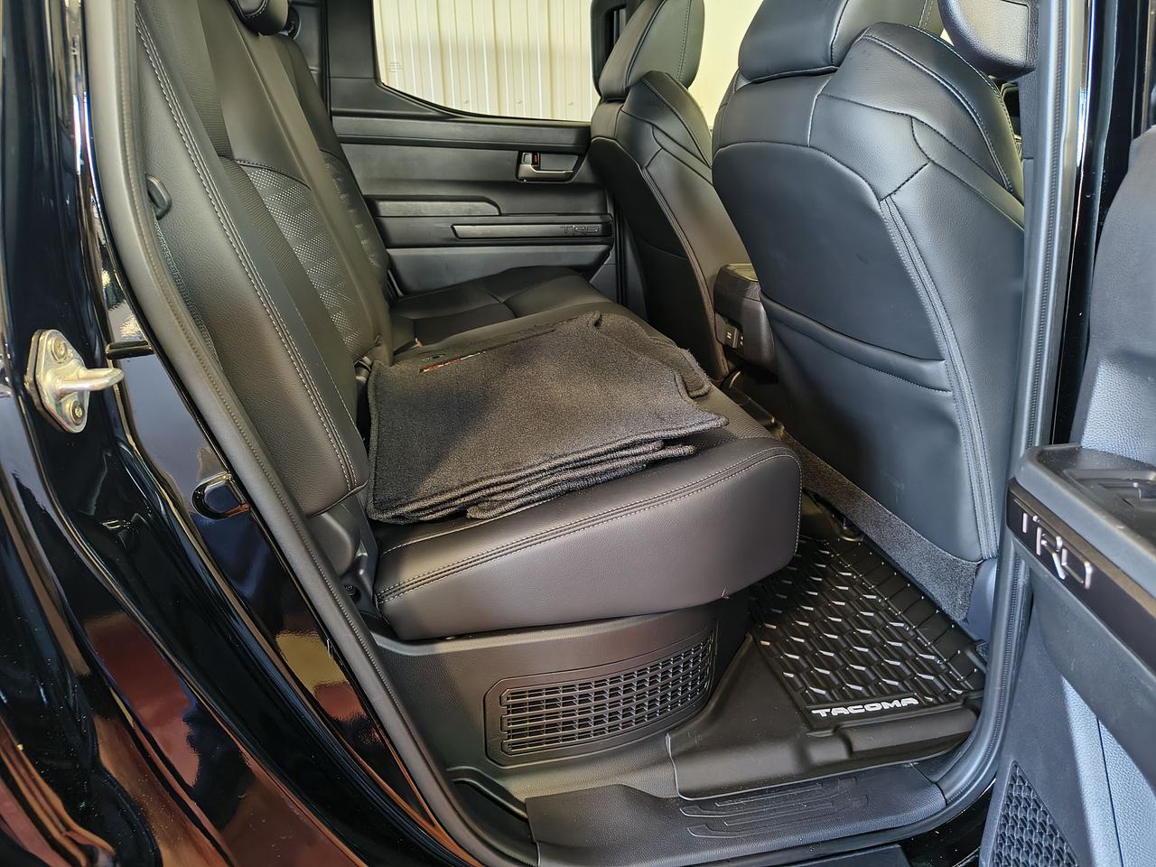 2025 Toyota Tacoma Hybrid Photo