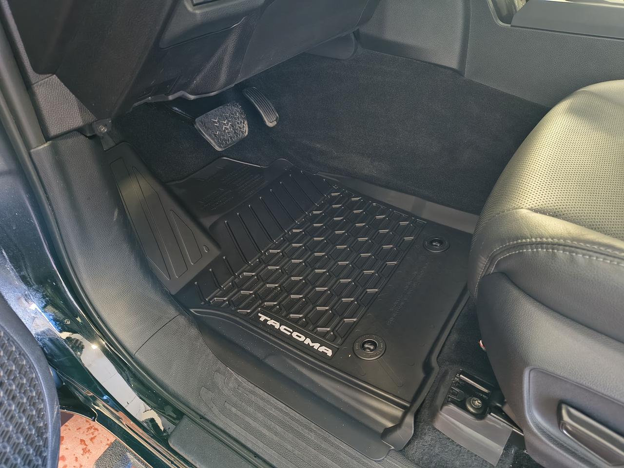 2025 Toyota Tacoma Hybrid Photo