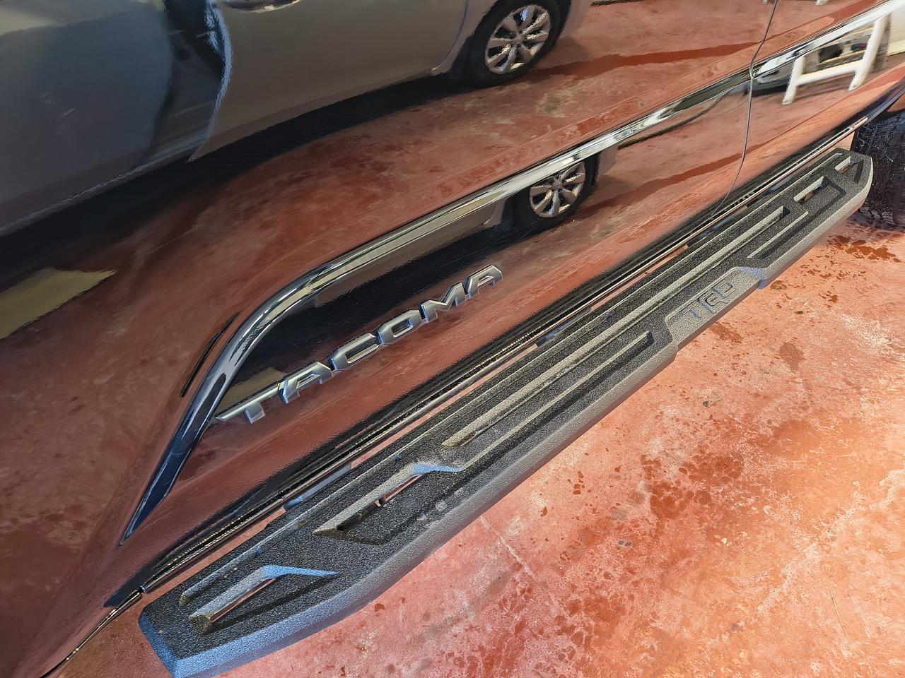 2025 Toyota Tacoma Hybrid Photo