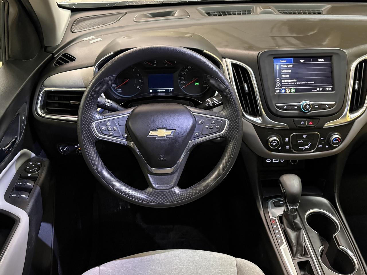 2022 Chevrolet Equinox LS Photo