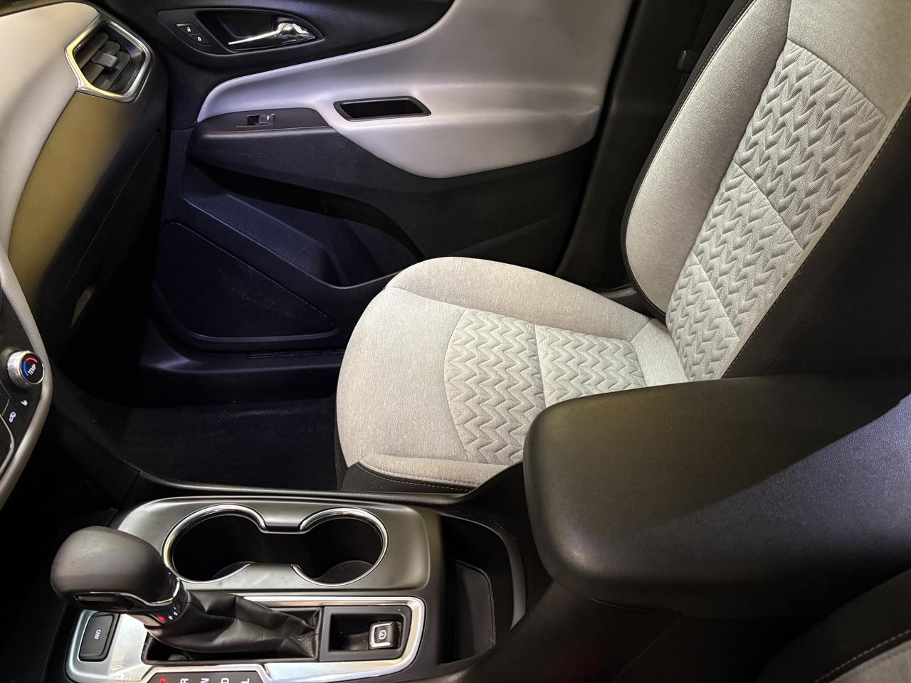 2022 Chevrolet Equinox LS Photo