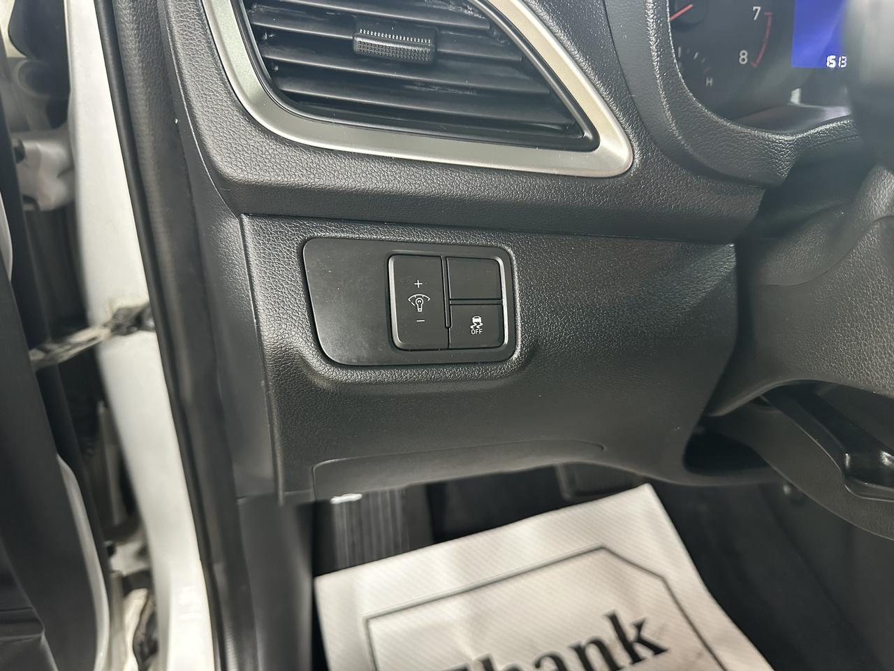 2019 Hyundai Accent 5 Door Preferred Auto Photo13