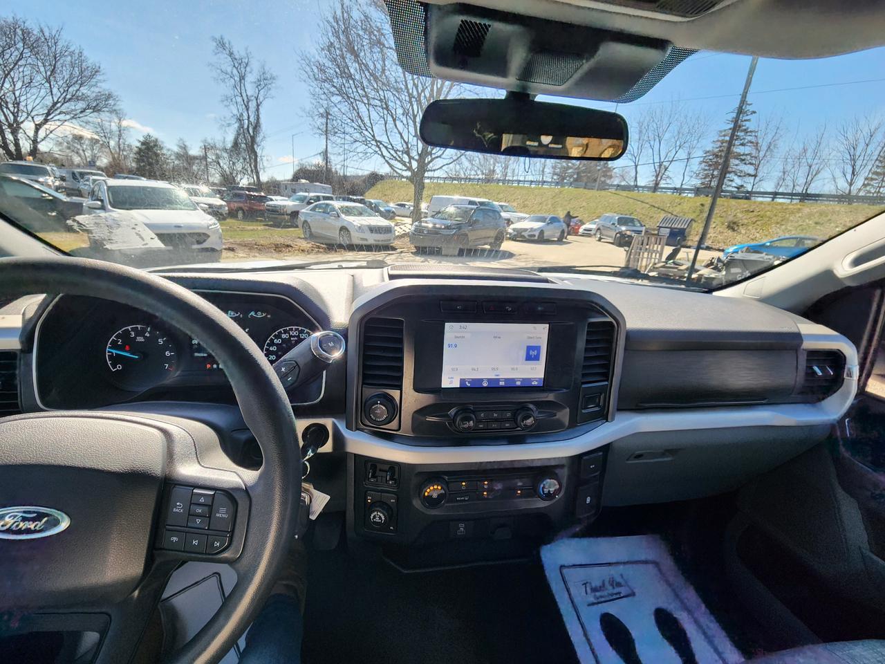 2022 Ford F-150 XLT l Clean Carfax l 2.7L l 6 Passenger l Crew Cab Photo
