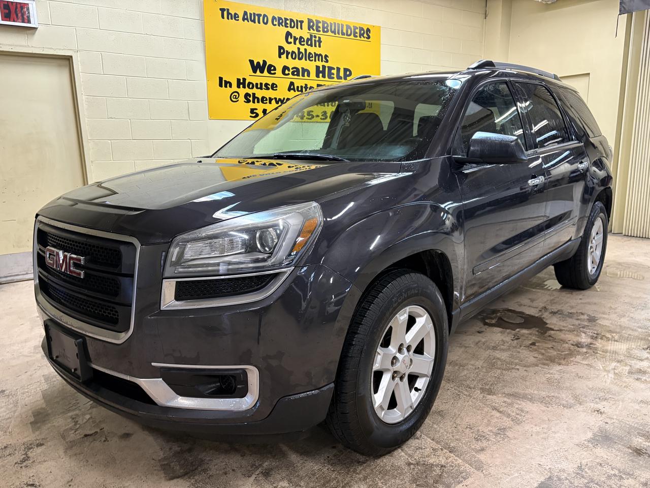 2016 GMC Acadia SLE Photo2