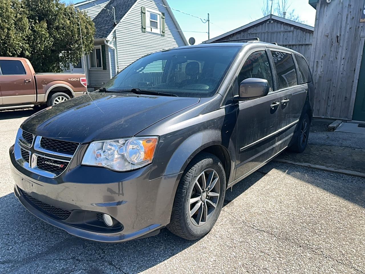2017 Dodge Grand Caravan SXT Premium Plus Photo