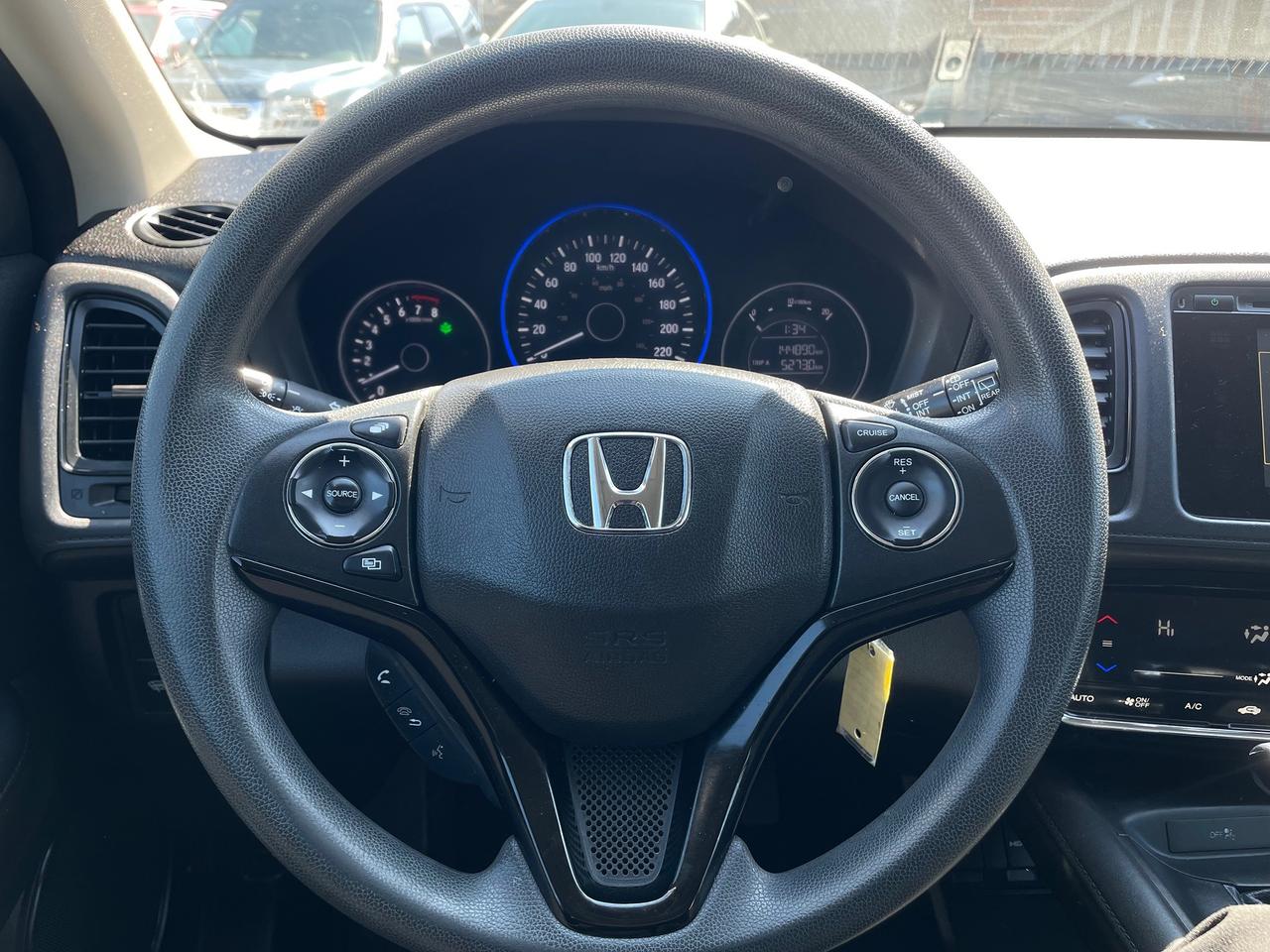 2017 Honda HR-V LX * Photo