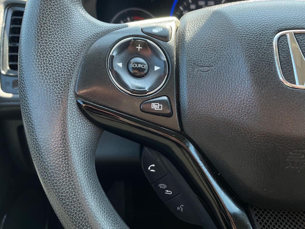 2017 Honda HR-V LX * Photo