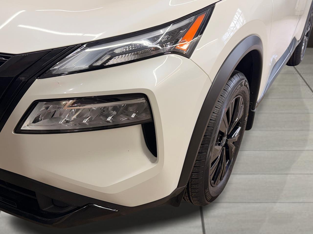 2023 Nissan Rogue SV AWD Midnight Edition+New Tires+CLEAN CARFAX Photo