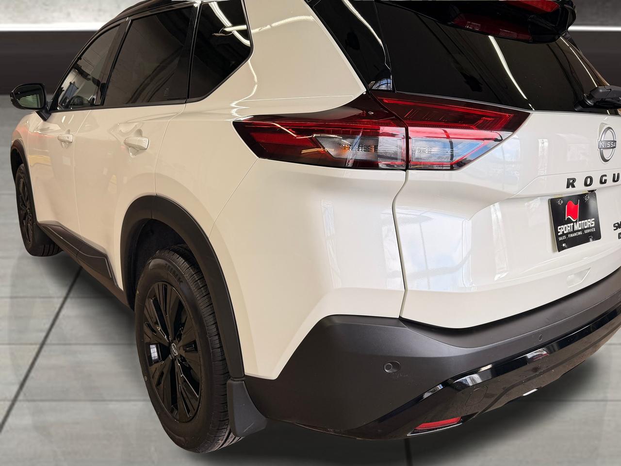 2023 Nissan Rogue SV AWD Midnight Edition+New Tires+CLEAN CARFAX Photo