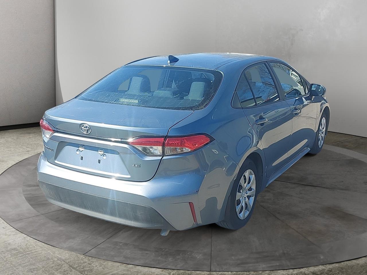 2023 Toyota Corolla LE Photo2