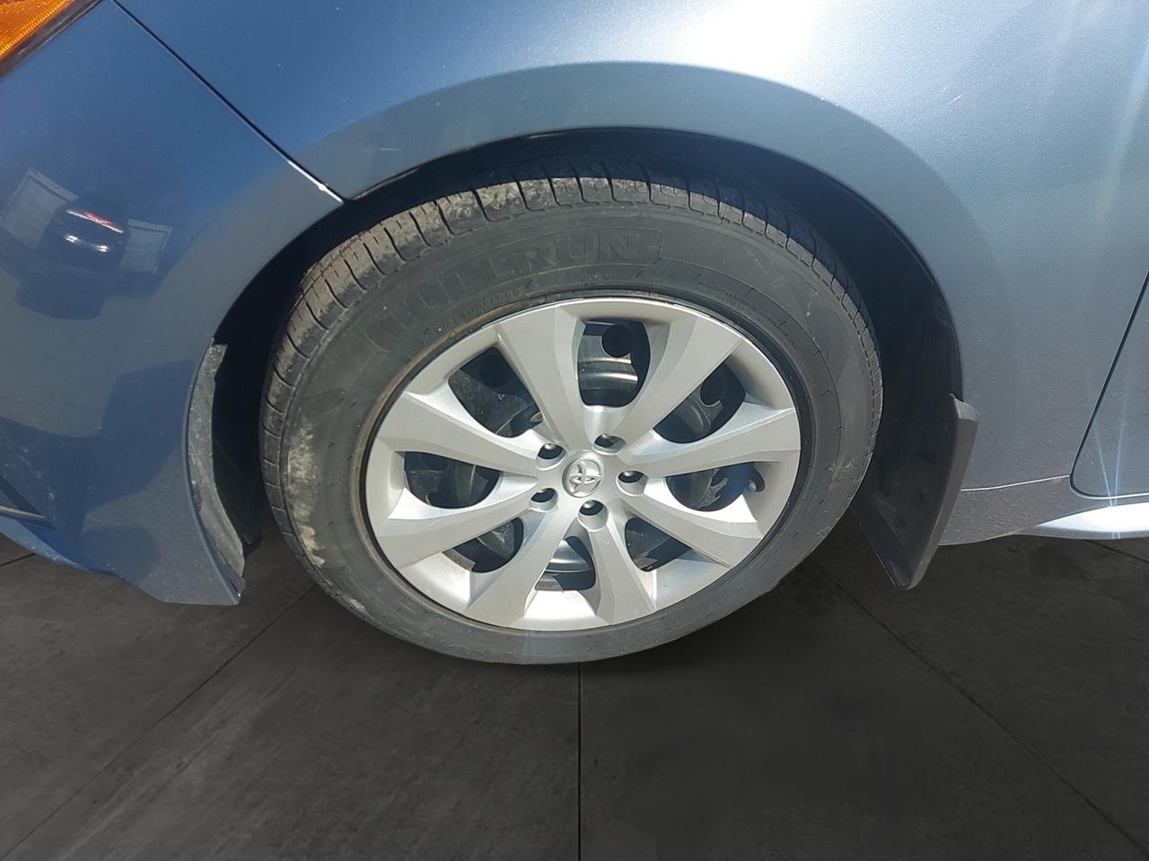 2023 Toyota Corolla LE Photo