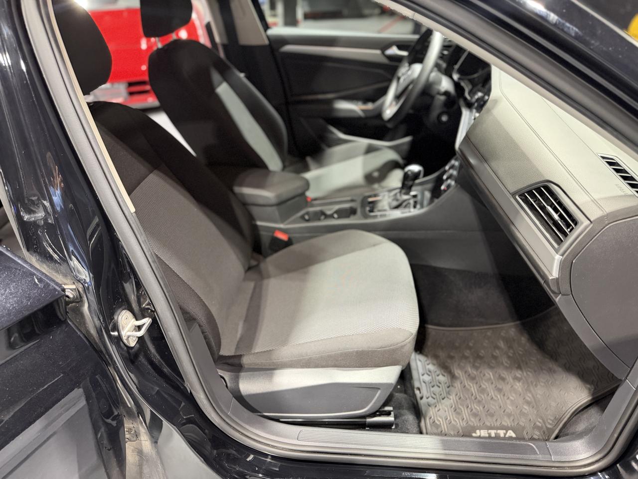2020 Volkswagen Jetta Comfortline AUTO Photo