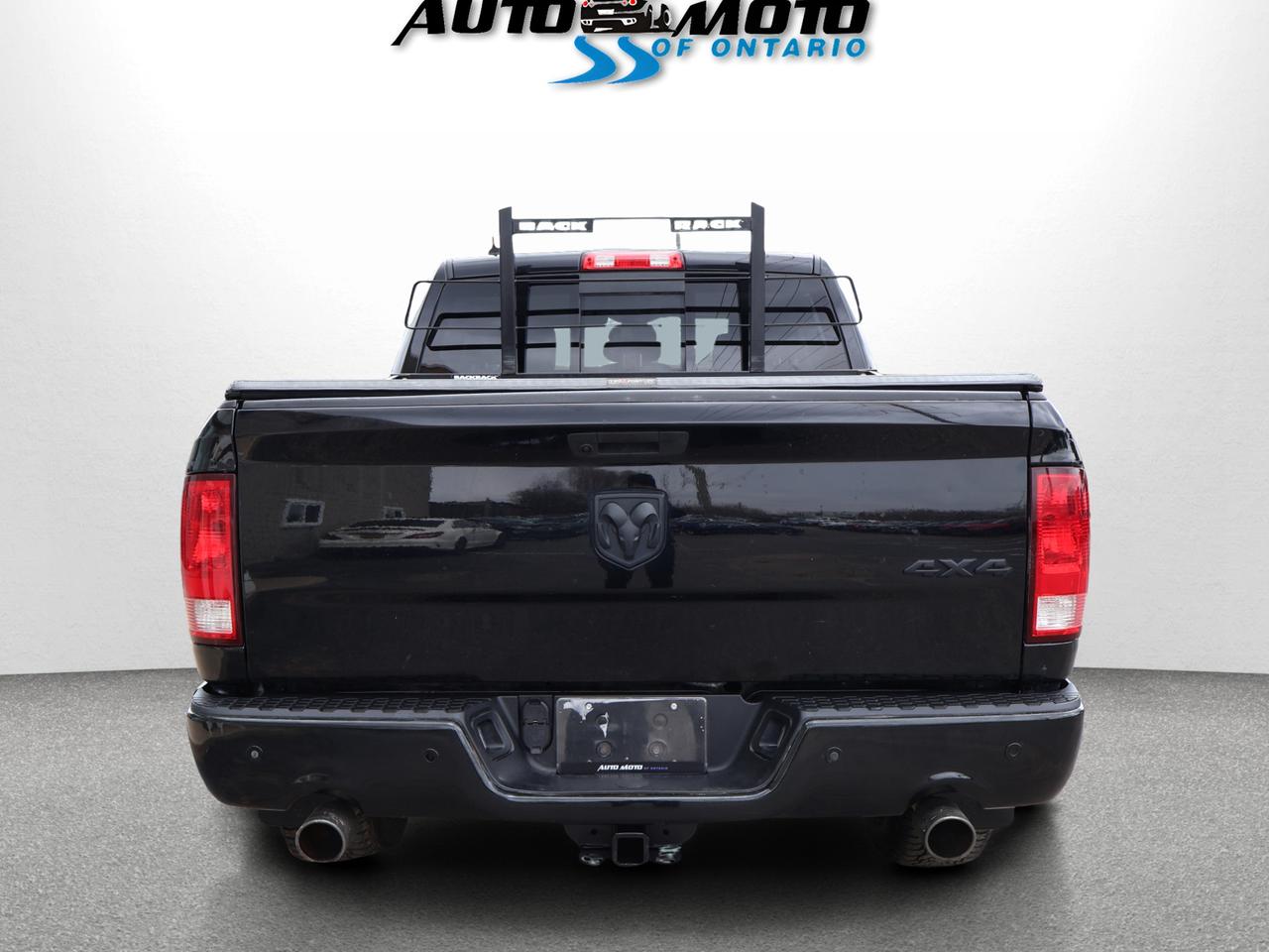 2022 RAM 1500 Classic SLT HEMI CREW 4WD CERTIFIED *ACCIDENT FREE* CAMERA BLUETOOTH HEATED SEATS CRUISE ALLOYS Photo4
