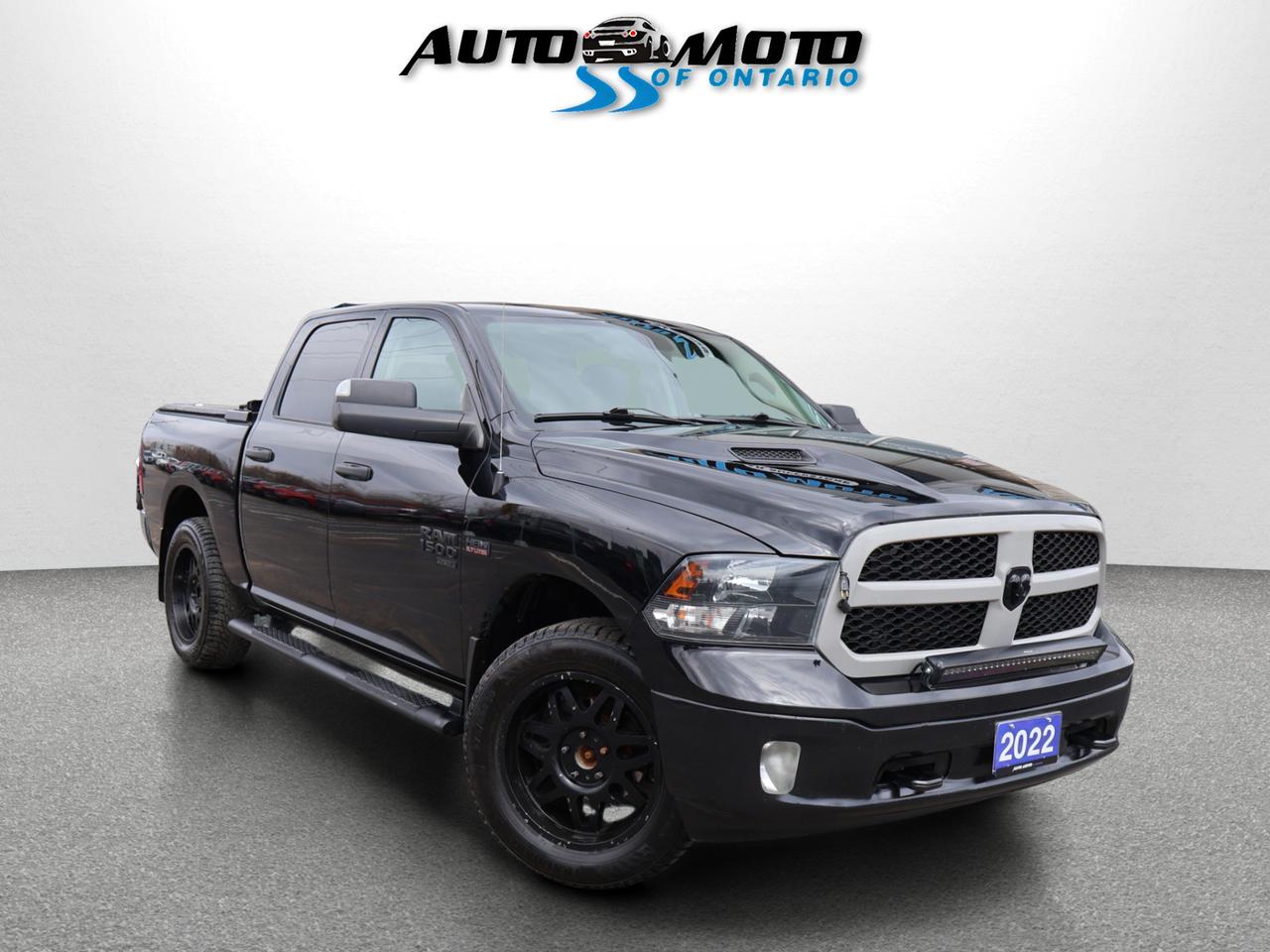 Used 2022 RAM 1500 Classic SLT HEMI CREW 4WD CERTIFIED *ACCIDENT FREE* CAMERA BLUETOOTH HEATED SEATS CRUISE ALLOYS for sale in Burlington, ON