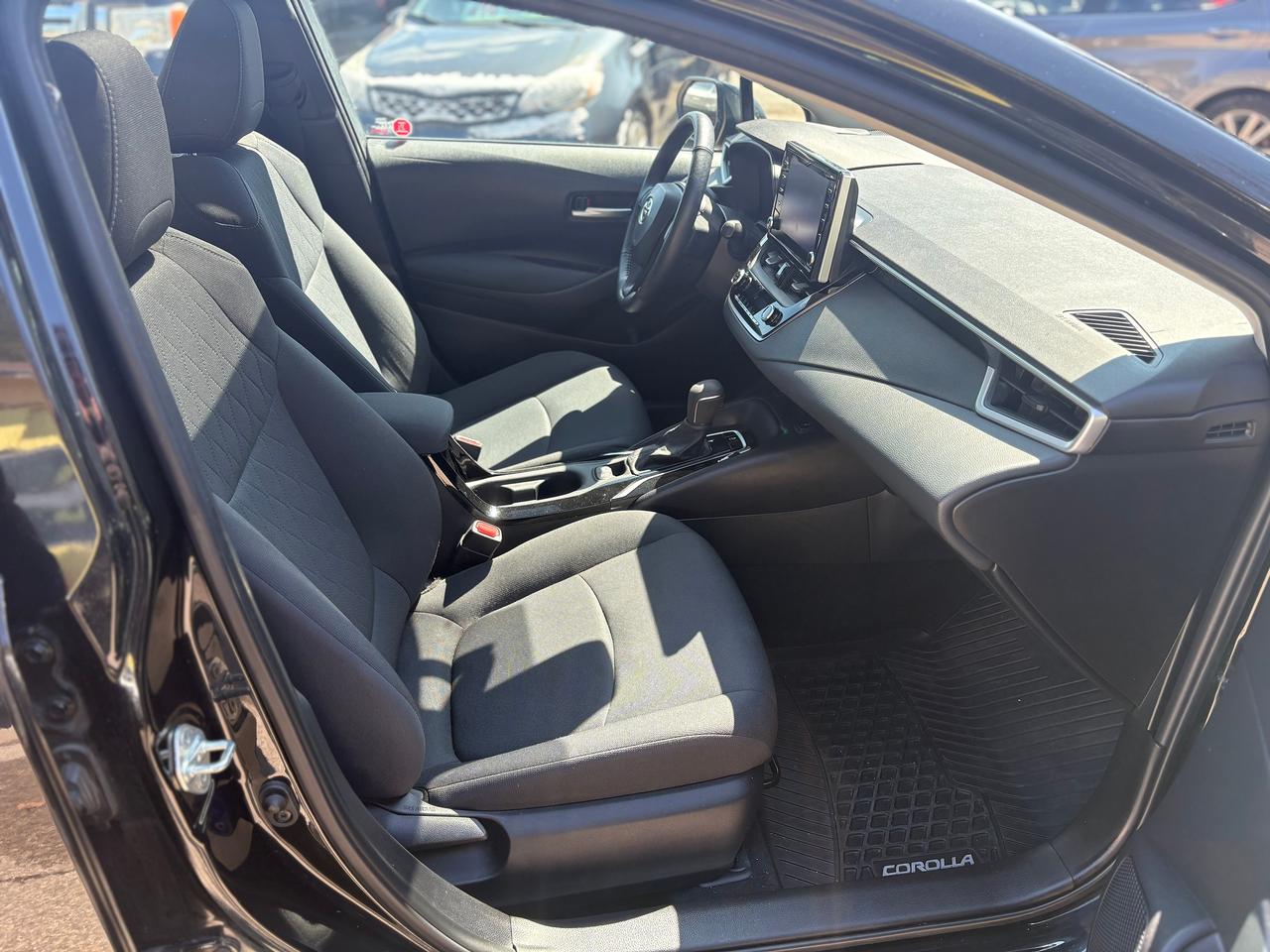 2021 Toyota Corolla ALLOYS,SUNROOF,NO ACCIDENT,CERTIFIED,3 Y/WARRANTY Photo