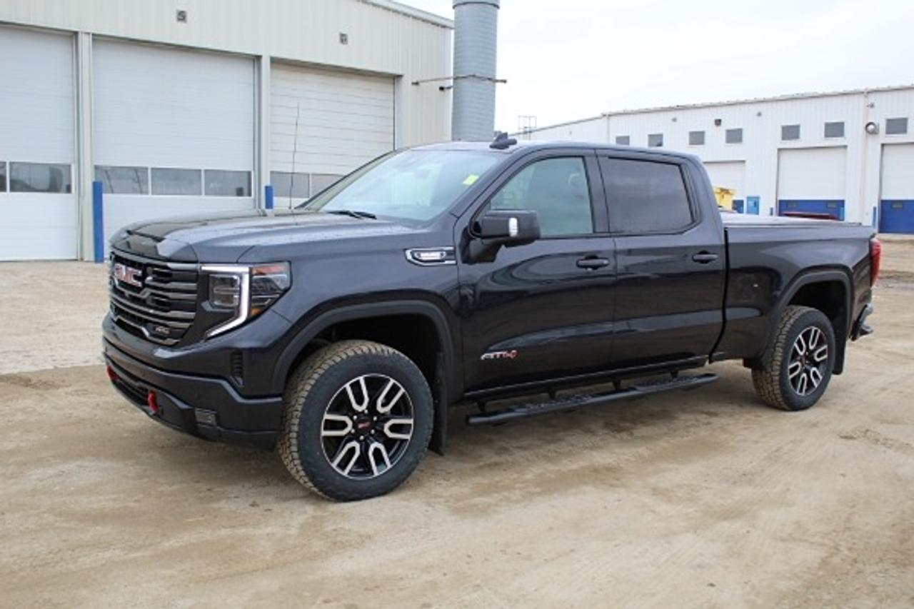 2025 GMC Sierra 1500 AT4 DURAMAX DIESEL Crew w/H&C L, S/R,NAV, BUC, HUD - Photo #1