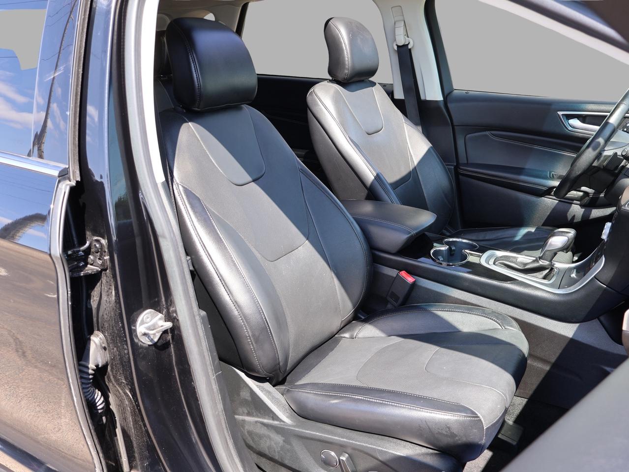 2018 Ford Edge V6 TITANIUM AWD CERTIFIED *2nd WINTER* CAMERA NAV BLUETOOTH LEATHER HEATED SEATS PANO ROOF CRUISE ALLOYS Photo