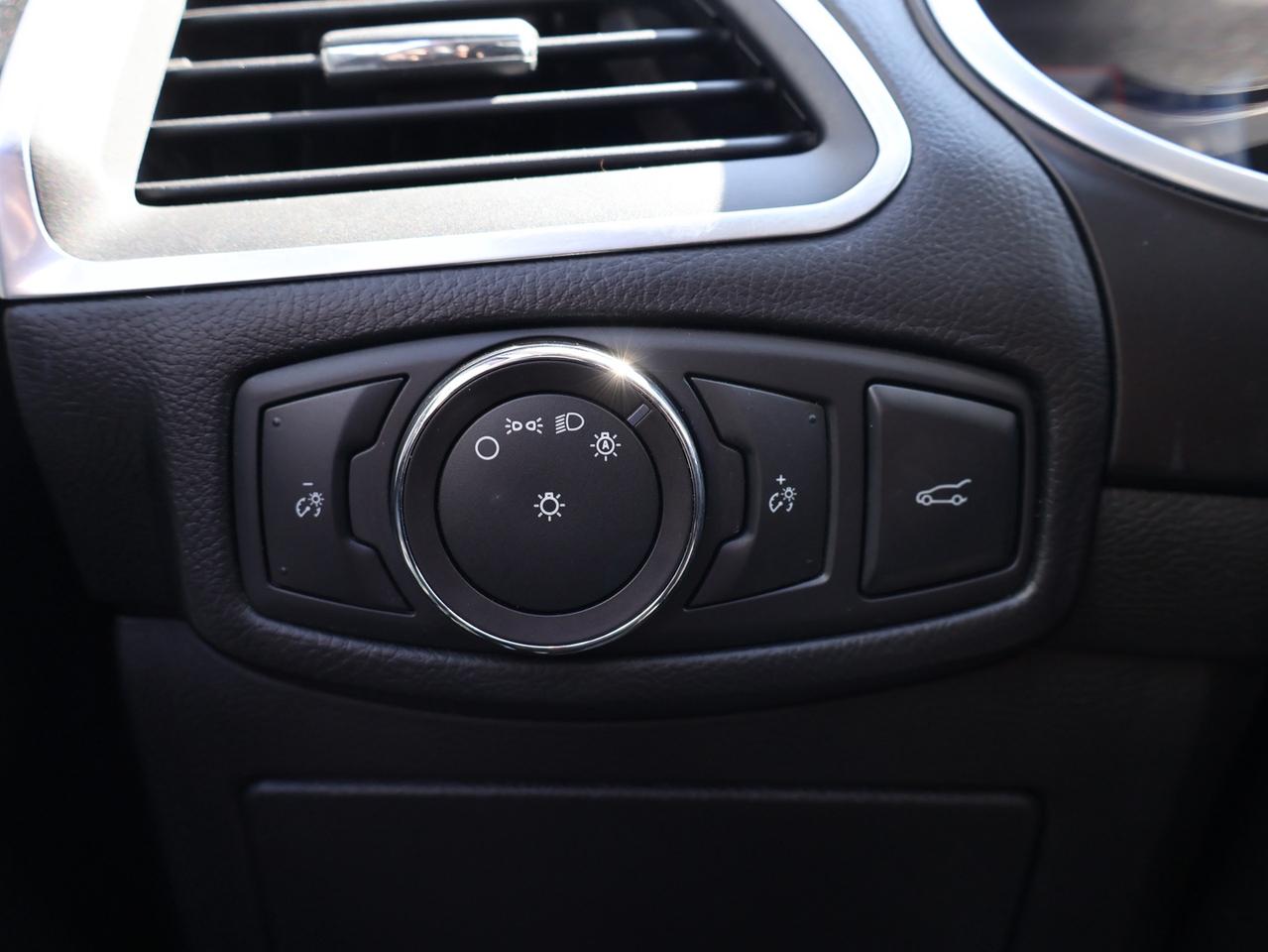 2018 Ford Edge V6 TITANIUM AWD CERTIFIED *2nd WINTER* CAMERA NAV BLUETOOTH LEATHER HEATED SEATS PANO ROOF CRUISE ALLOYS Photo