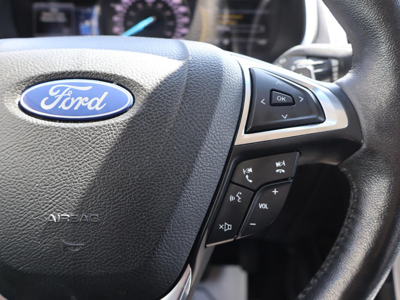 2018 Ford Edge V6 TITANIUM AWD CERTIFIED *2nd WINTER* CAMERA NAV BLUETOOTH LEATHER HEATED SEATS PANO ROOF CRUISE ALLOYS Photo