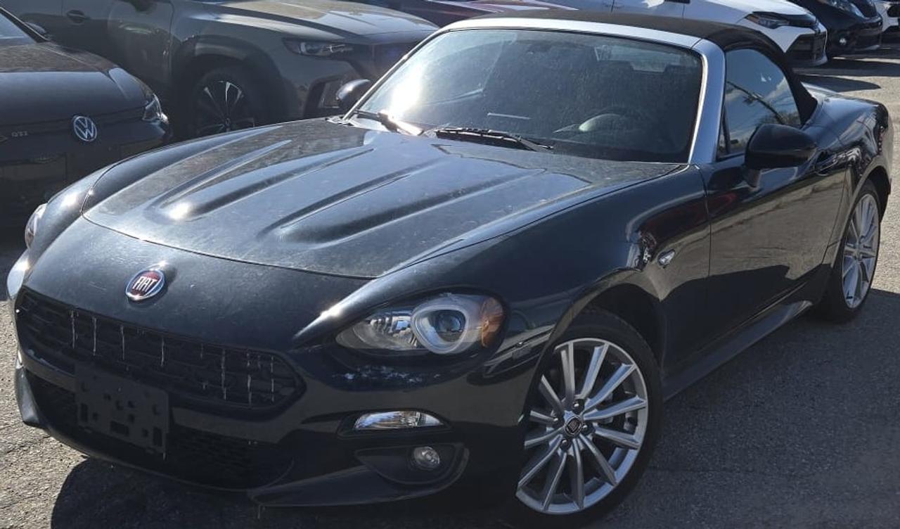 Used 2017 Fiat 124 Spider LUSSO / LEATHER / NAV / HTD SEATS / LOW KMS for sale in Cambridge, ON