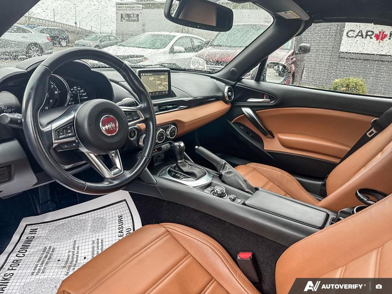 2017 Fiat 124 Spider LUSSO / LEATHER / NAV / HTD SEATS / LOW KMS Photo