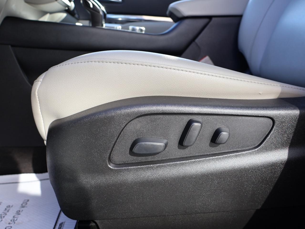 2020 Cadillac XT4 LUXURY AWD CERTIFIED *CADILLAC MAINTAIN* CAMERA BLUETOOTH HEATED LEATHER/STEERING CRUISE ALLOYS Photo