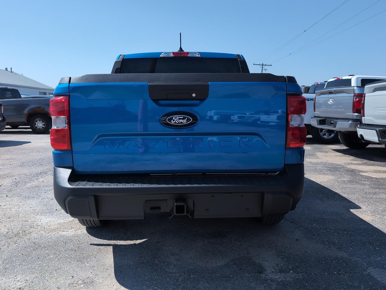 2026 Ford Maverick XLT SuperCrew Hybrid AWD Photo4
