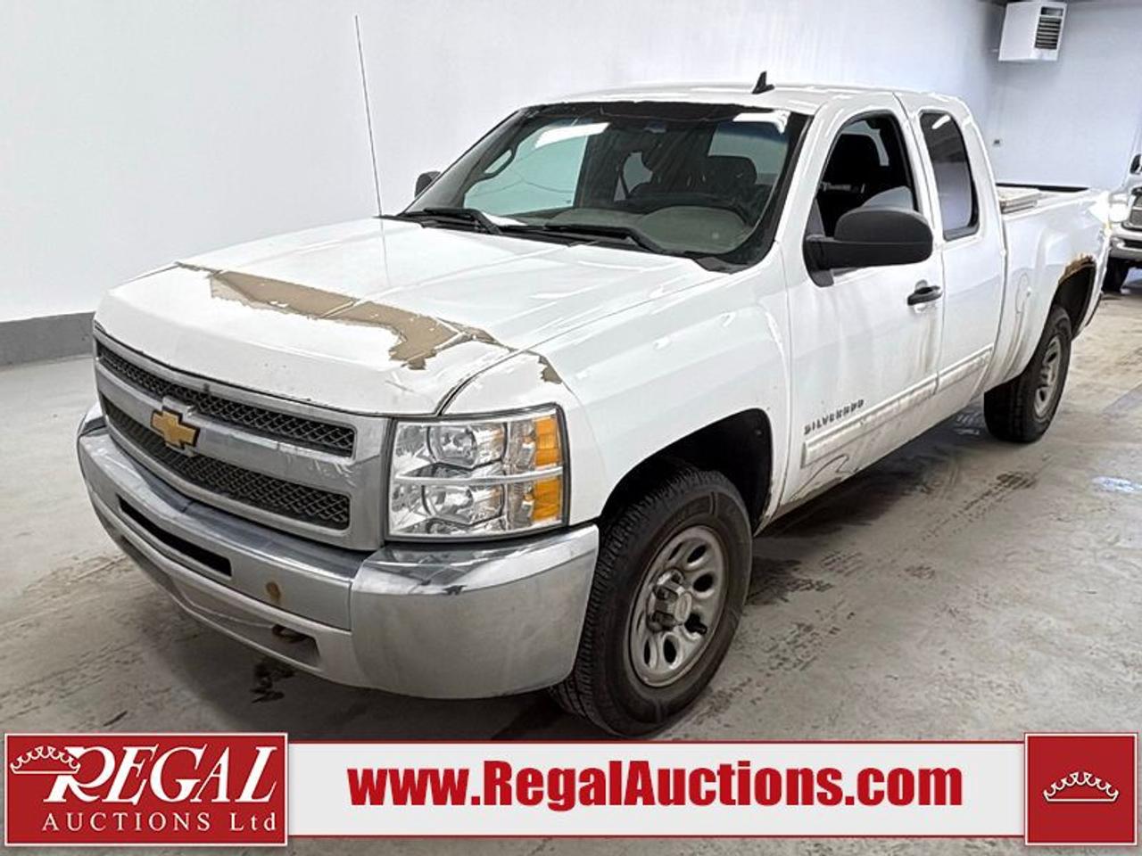 OFFERS WILL NOT BE ACCEPTED BY EMAIL OR PHONE - THIS VEHICLE WILL GO ON TIMED ONLINE AUCTION on Tuesday April 14.<br><br/>VEHICLE DESCRIPTION <br/>Stock #: 28595 <br/>Lot #: 658 <br/>Reserve Price: $2,900 <br/>CarProof Report: Not Available <br/><br/>IMPORTANT DECLARATION <br/>Hail Damage: Hail Damage. <br/>Active Status: This vehicles title is listed as Active Status. <br/> Live Online Bidding: This vehicle will be available for bidding over the internet, visit www.RegalAuctions.com to register. <br/> <br/>The simple solution to selling your car or truck. Bring your clean vehicle in with your Drivers License and current Registration and well put it on the auction block at our next sale.<br/><br/>www.RegalAuctions.com