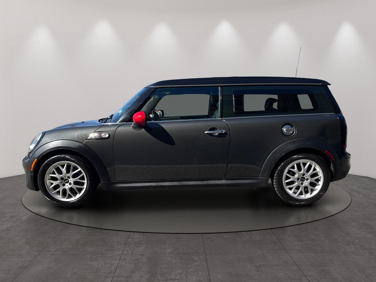 2012 MINI Cooper Clubman 2dr Cpe S Photo4