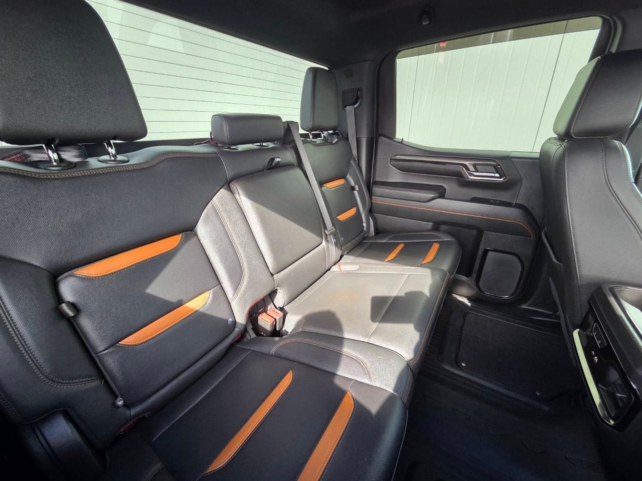 2023 GMC Sierra 1500 Crew Cab Short Box 4-Wheel Drive AT4 Photo