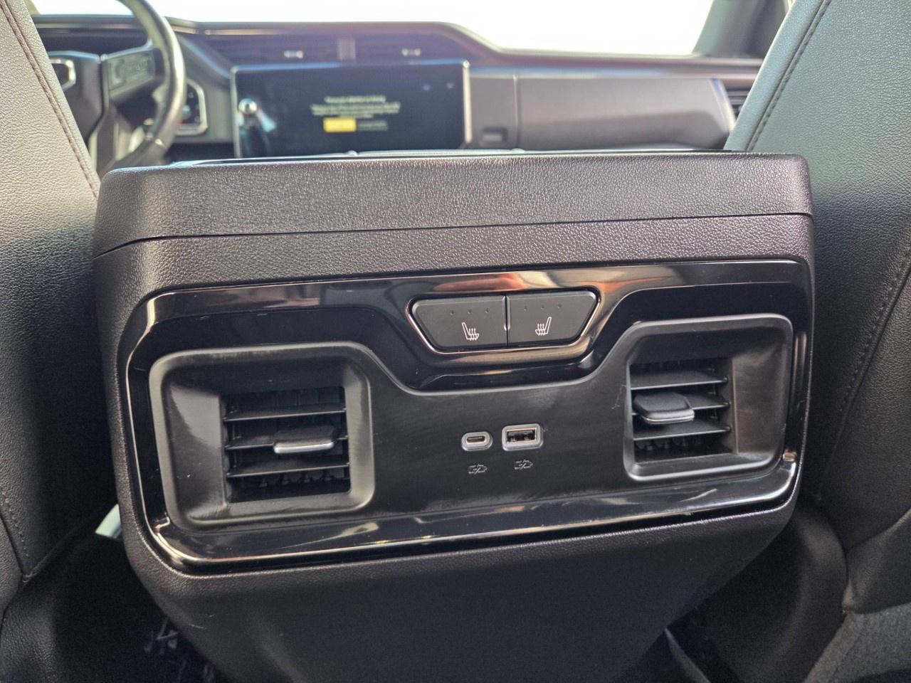 2023 GMC Sierra 1500 Crew Cab Short Box 4-Wheel Drive AT4 Photo