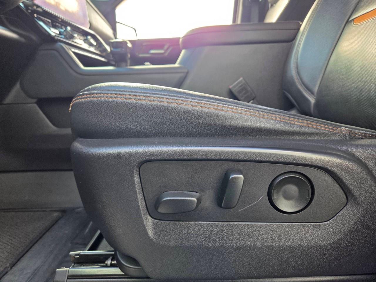 2023 GMC Sierra 1500 Crew Cab Short Box 4-Wheel Drive AT4 Photo