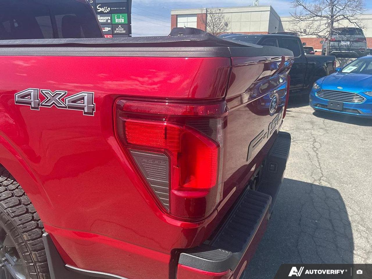 2024 Ford F-150 XLT 303A SUNROOF LEATHER CREW CAB 4X4 CERTIFIED Photo
