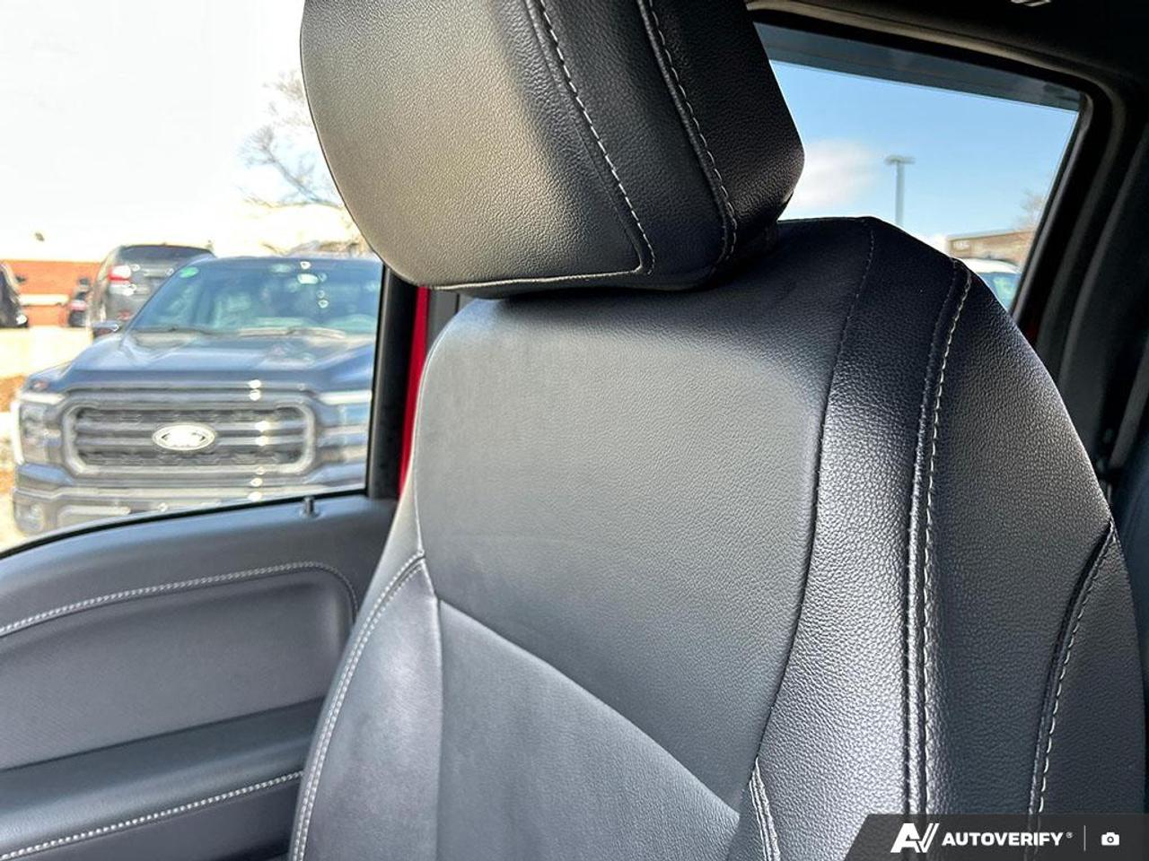 2024 Ford F-150 XLT 303A SUNROOF LEATHER CREW CAB 4X4 CERTIFIED Photo