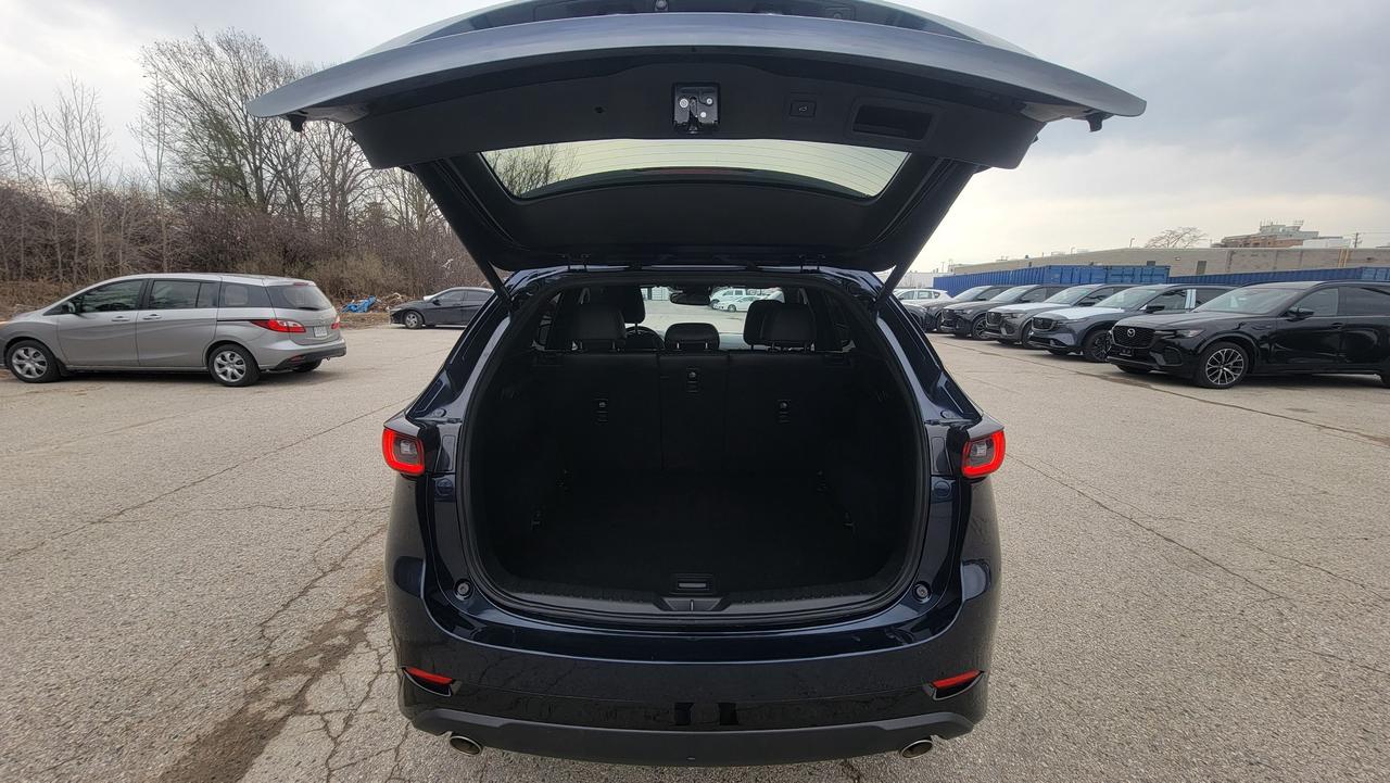2022 Mazda CX-5 GT Photo