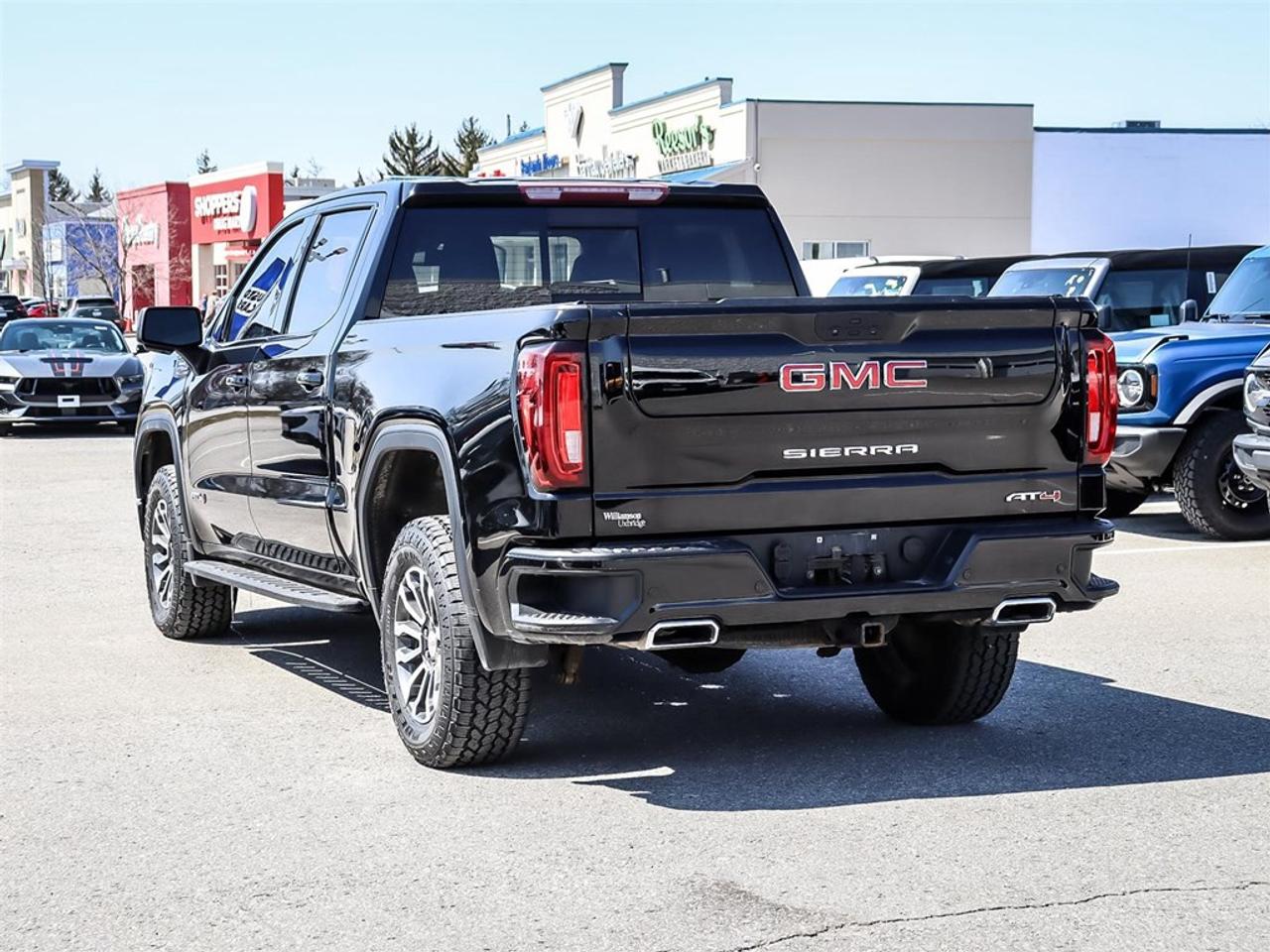 2021 GMC Sierra 1500 4WD Crew Cab 147 AT4 Photo