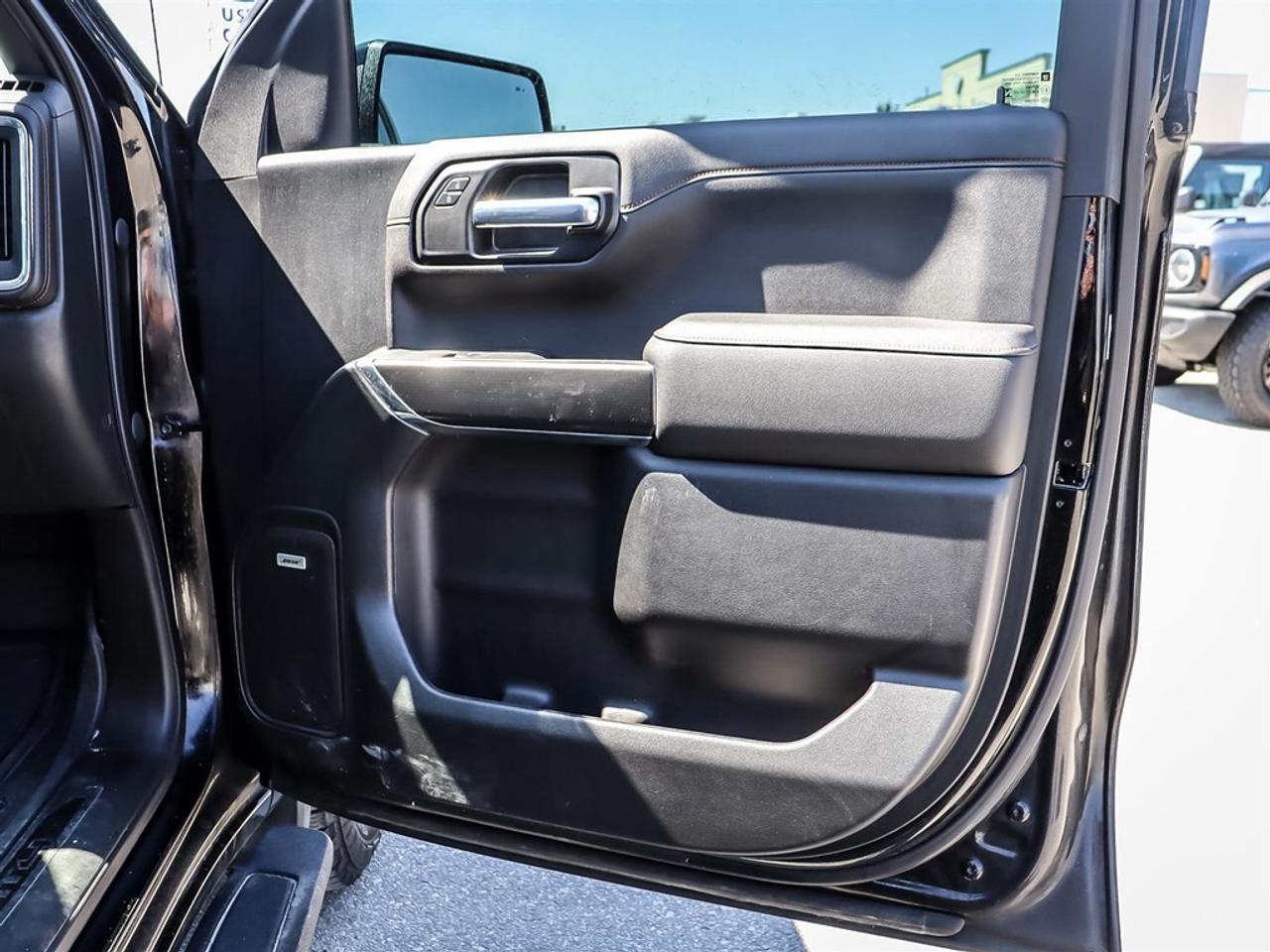 2021 GMC Sierra 1500 4WD Crew Cab 147 AT4 Photo